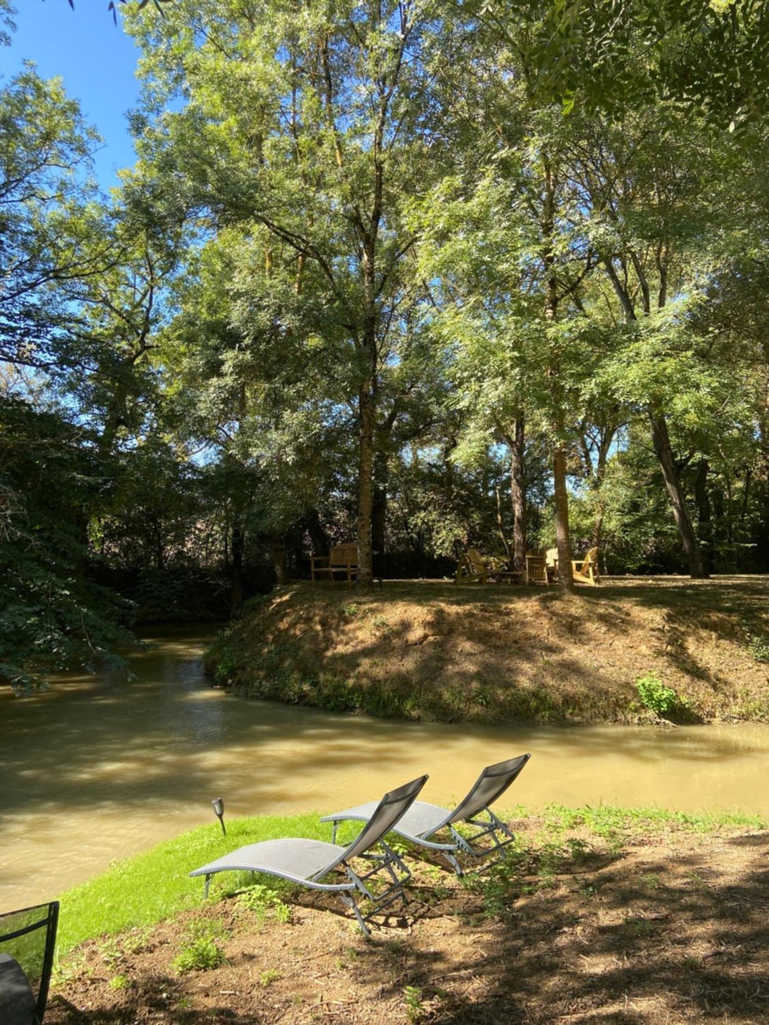 Gite Le Moulin Samsara Homps  Kültér fotó