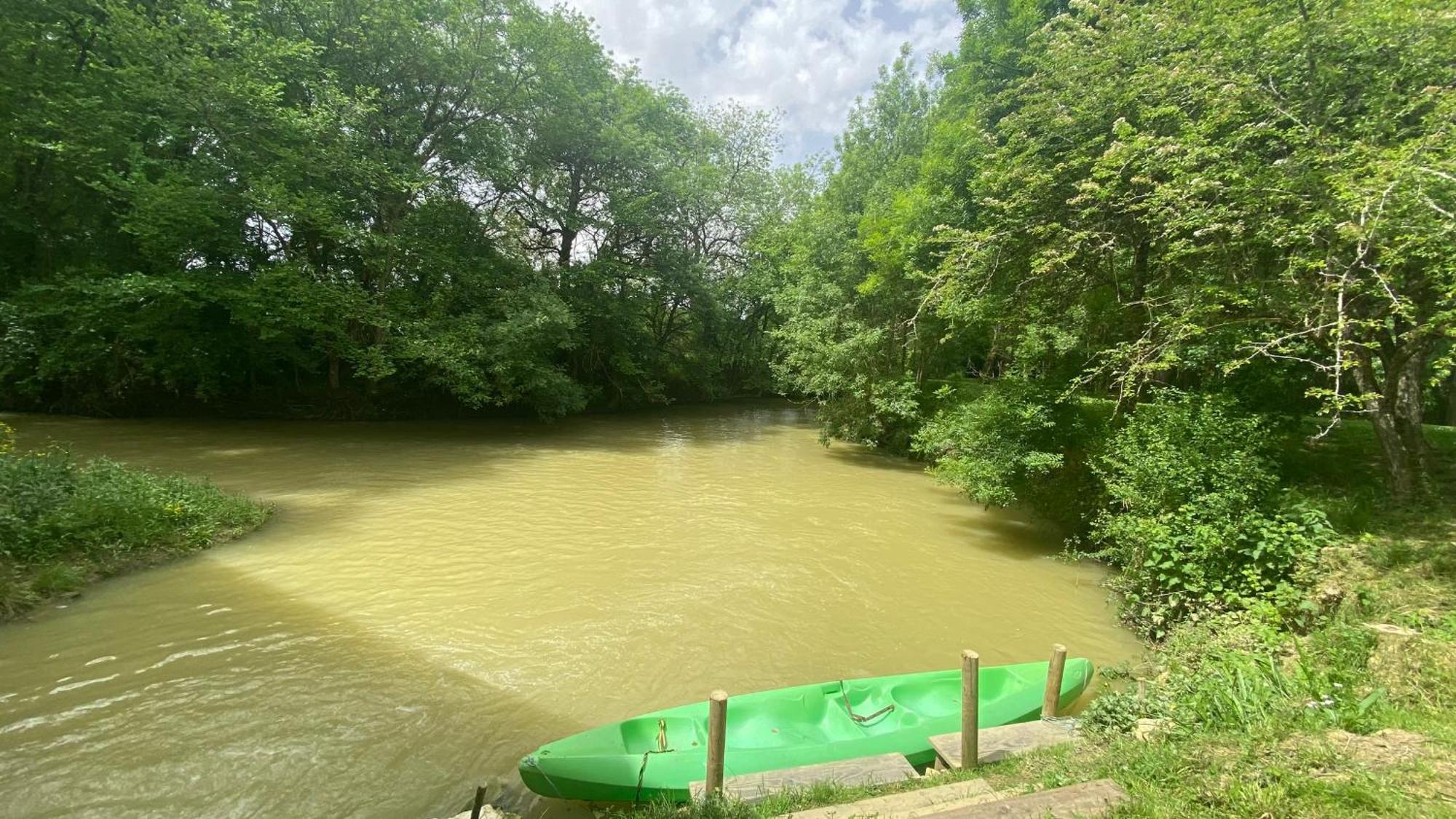 Gite Le Moulin Samsara Homps  Kültér fotó